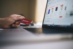 Tips to Turn Ecommerce Site Visitors Into Paying Customers